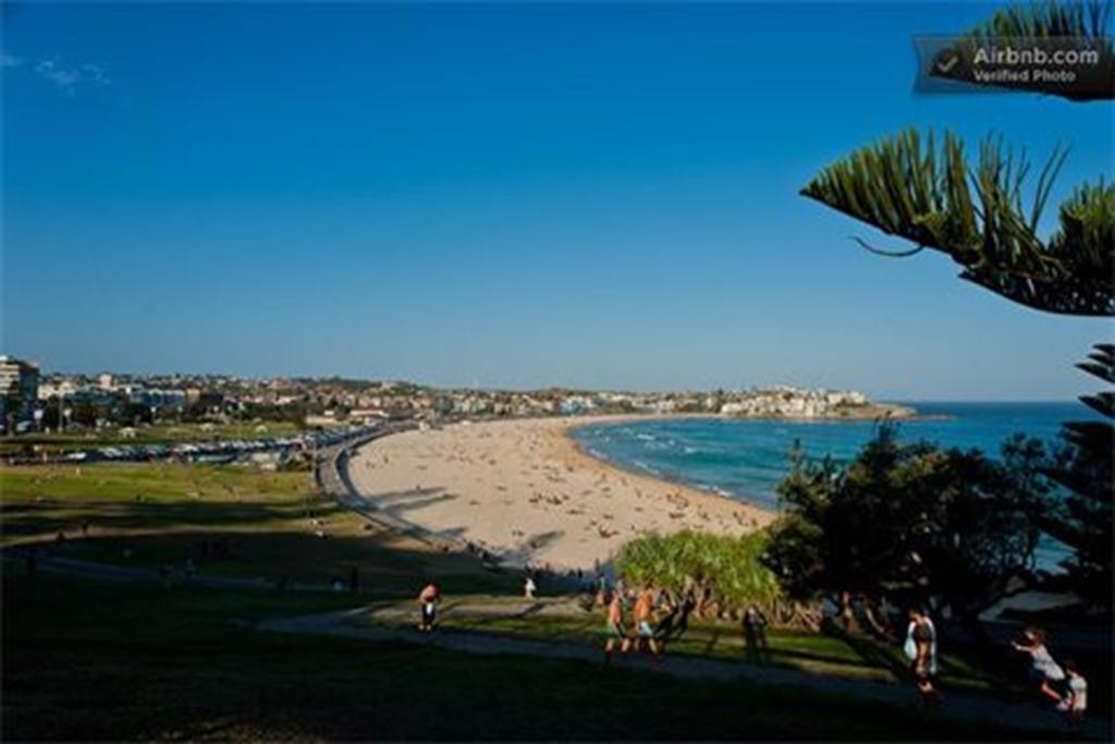 Beachside Bliss - A Bondi Beach Holiday Apartment *